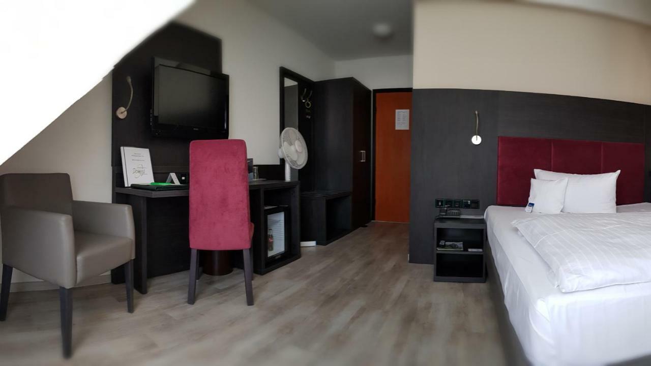 Astralis Hotel Domizil Walldorf  Exteriér fotografie